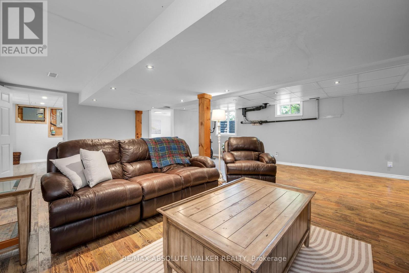 21 Trillium Crescent, Russell, Ontario  K4R 1B1 - Photo 28 - X12210902