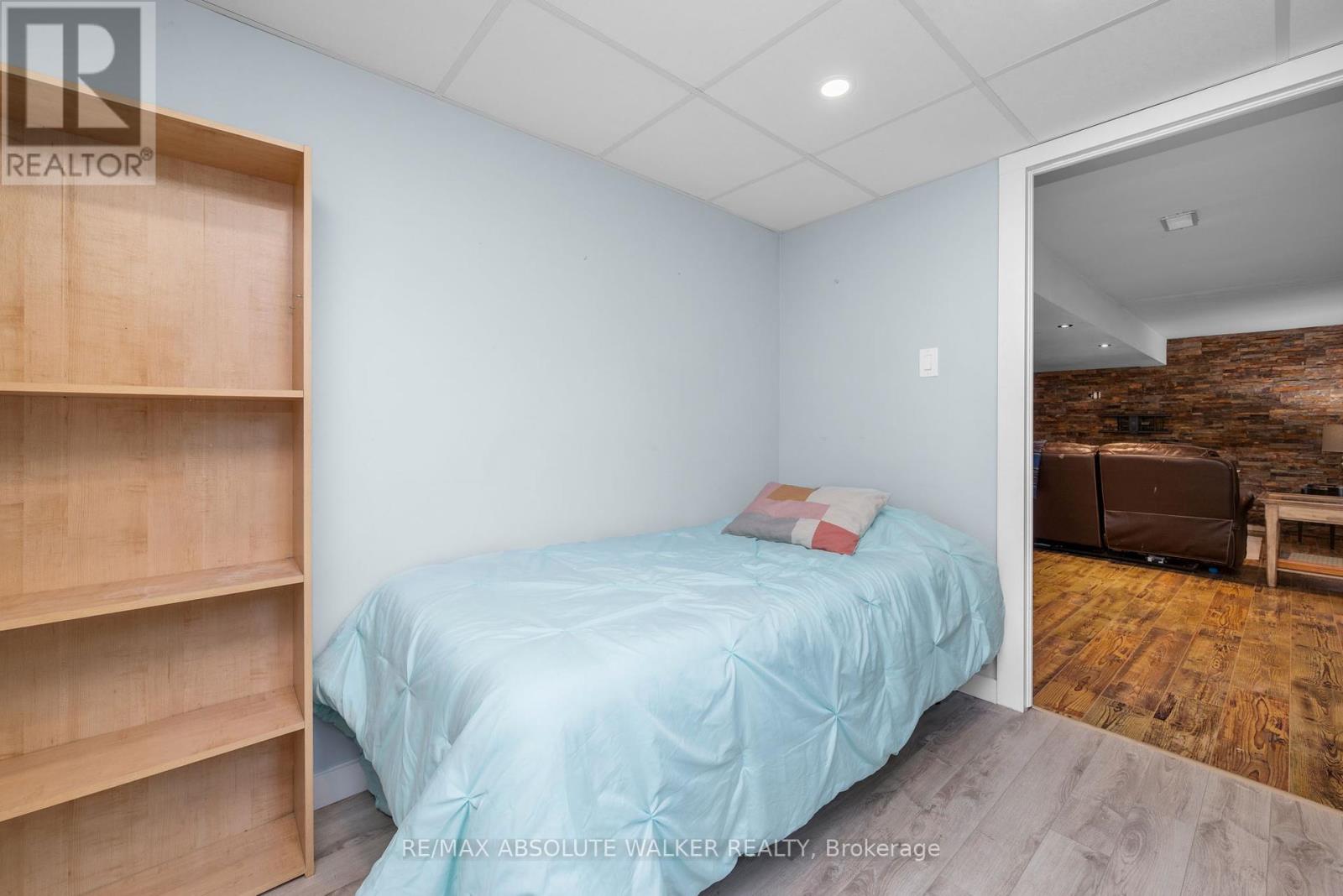 21 Trillium Crescent, Russell, Ontario  K4R 1B1 - Photo 32 - X12210902