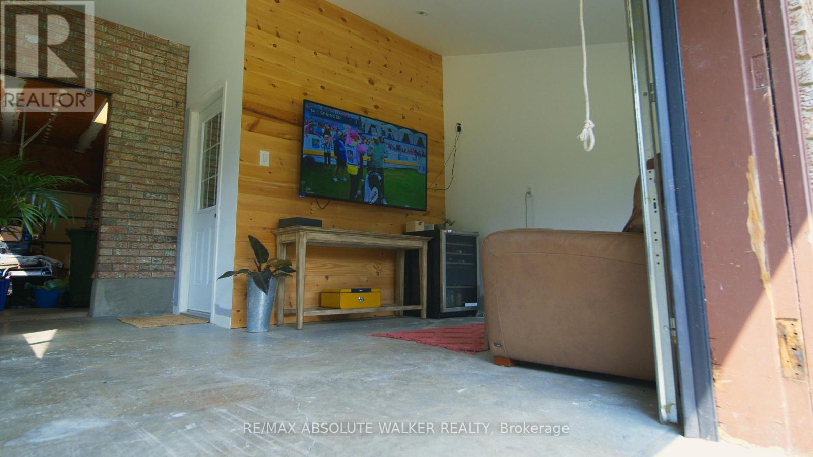 21 Trillium Crescent, Russell, Ontario  K4R 1B1 - Photo 34 - X12210902