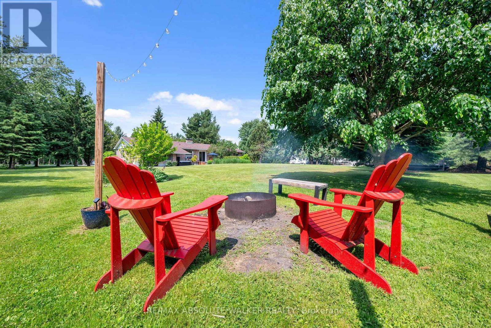 21 Trillium Crescent, Russell, Ontario  K4R 1B1 - Photo 38 - X12210902