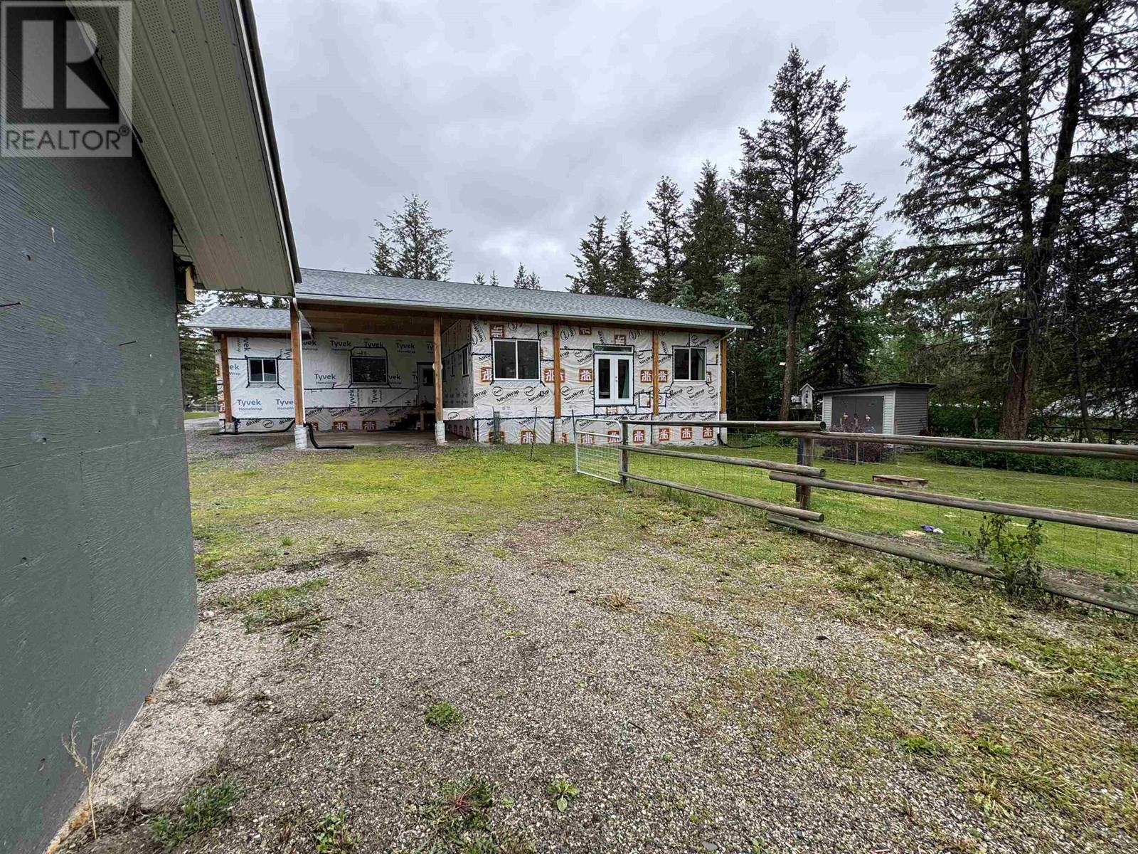 3078 Heinie Place, 150 Mile House, British Columbia  V0K 2G0 - Photo 26 - R3011176