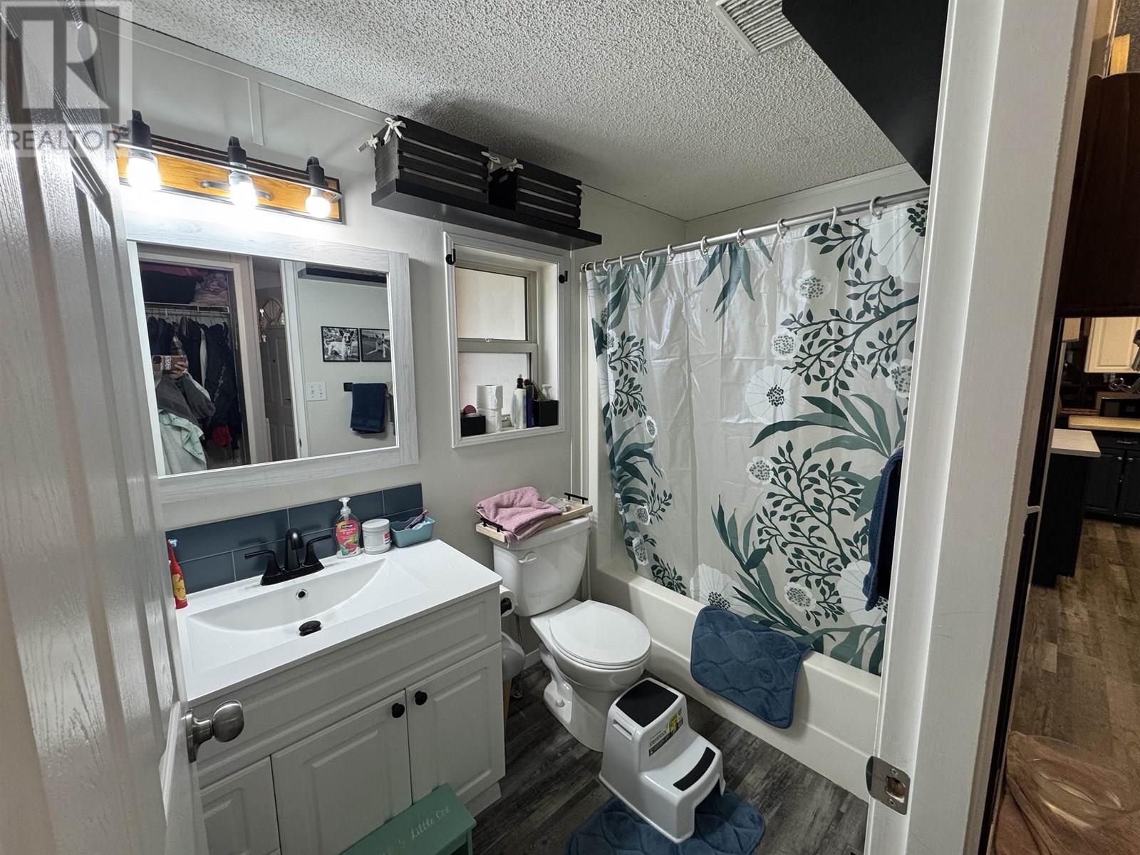 3078 Heinie Place, 150 Mile House, British Columbia  V0K 2G0 - Photo 15 - R3011176