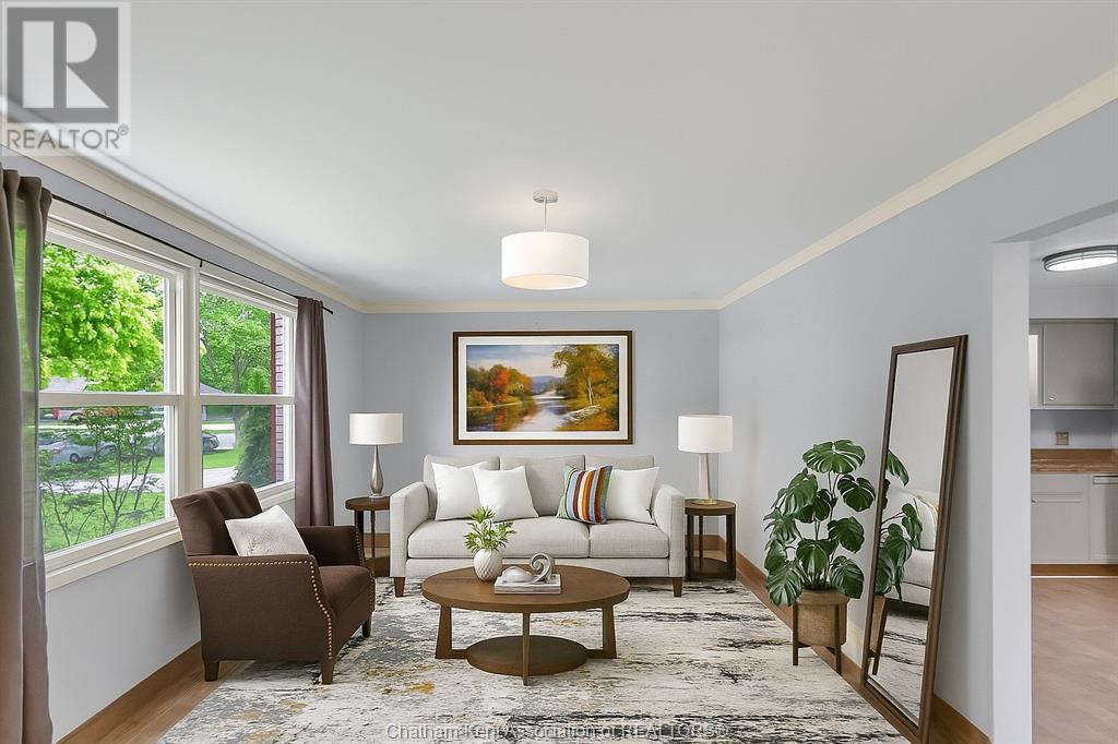 Property at 112 Berry STREET image 4