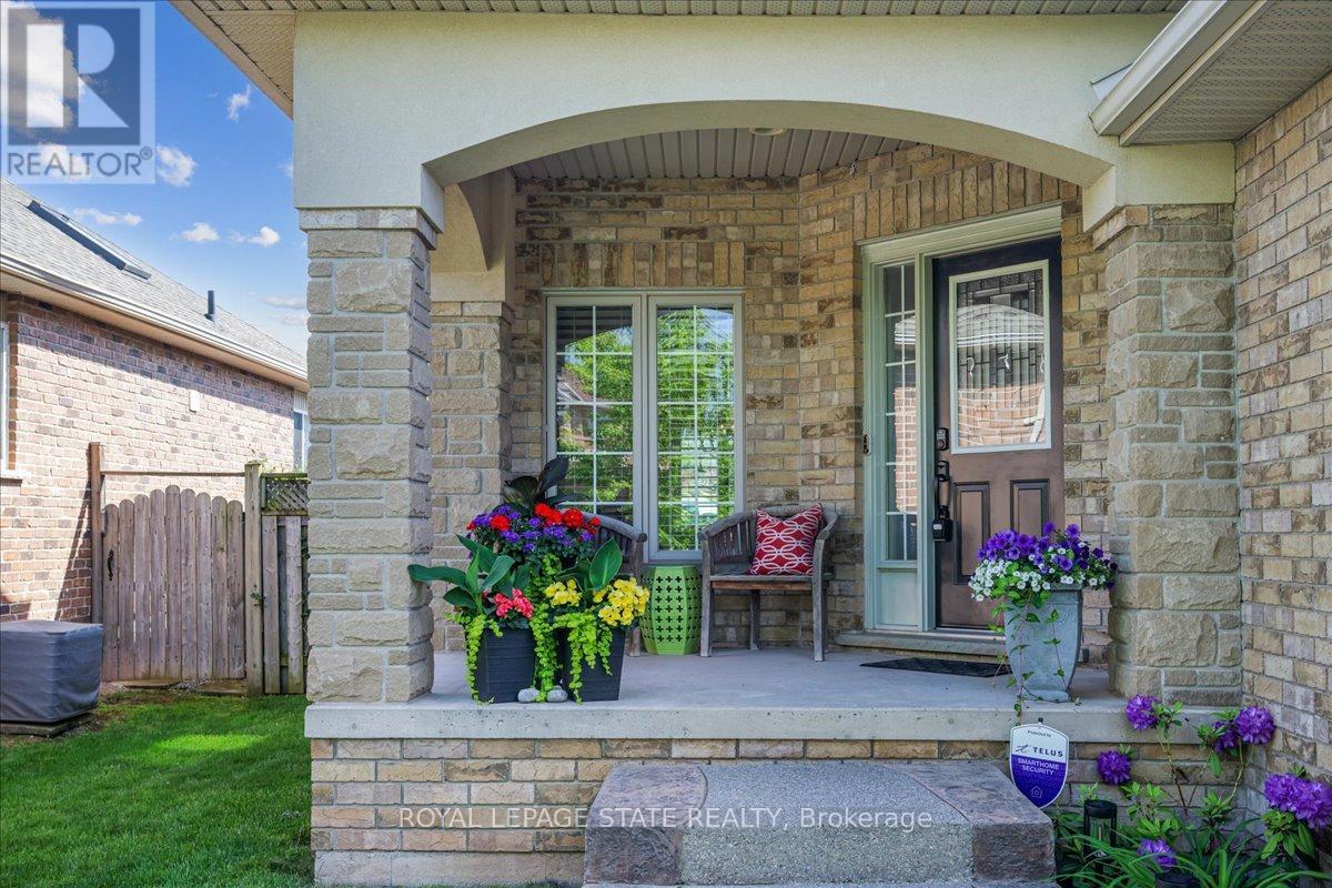 51 Napa Lane, Hamilton, Ontario  L8E 6B7 - Photo 8 - X12210711
