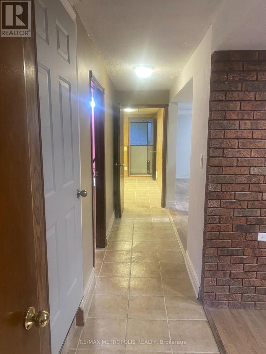 105 Fitch Street, Welland, Ontario  L3C 4V3 - Photo 19 - X12210722