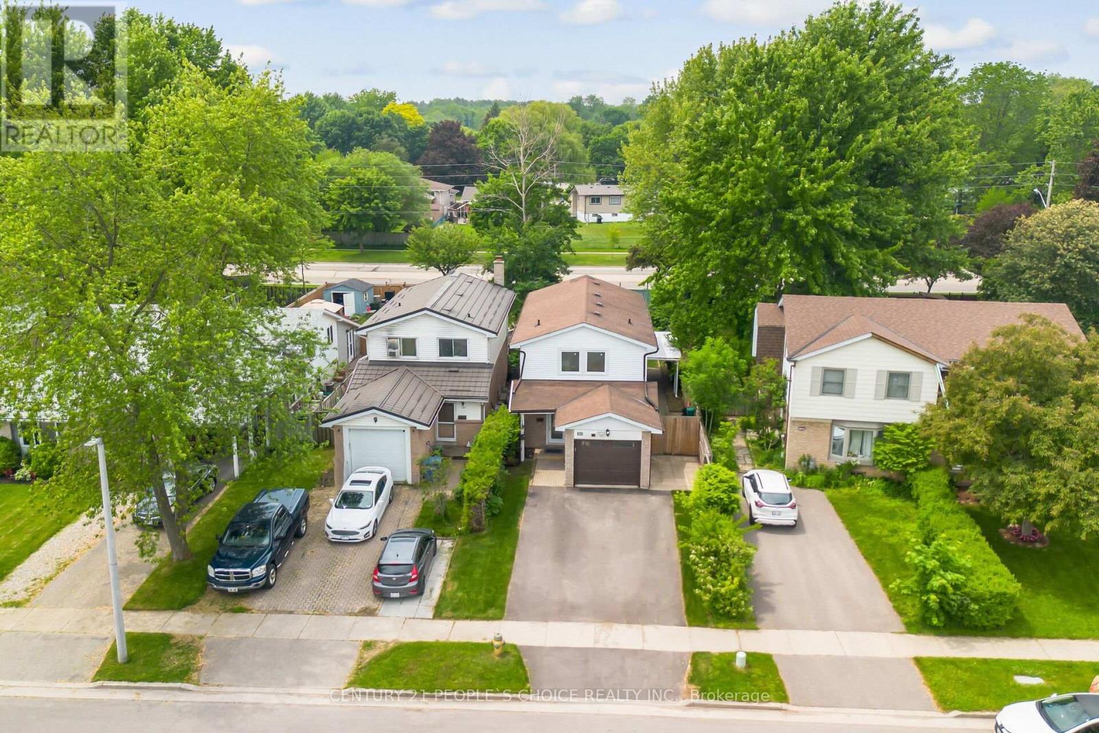 106 Queensdale Crescent, Guelph (Willow West/sugarbush/west Acres), Ontario  N1H 6W3 - Photo 1 - X12210724