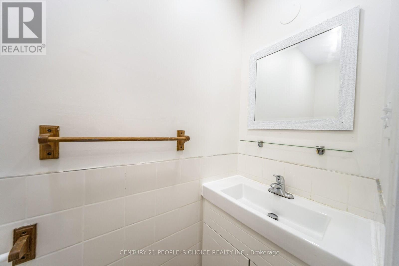 106 Queensdale Crescent, Guelph (Willow West/sugarbush/west Acres), Ontario  N1H 6W3 - Photo 14 - X12210724