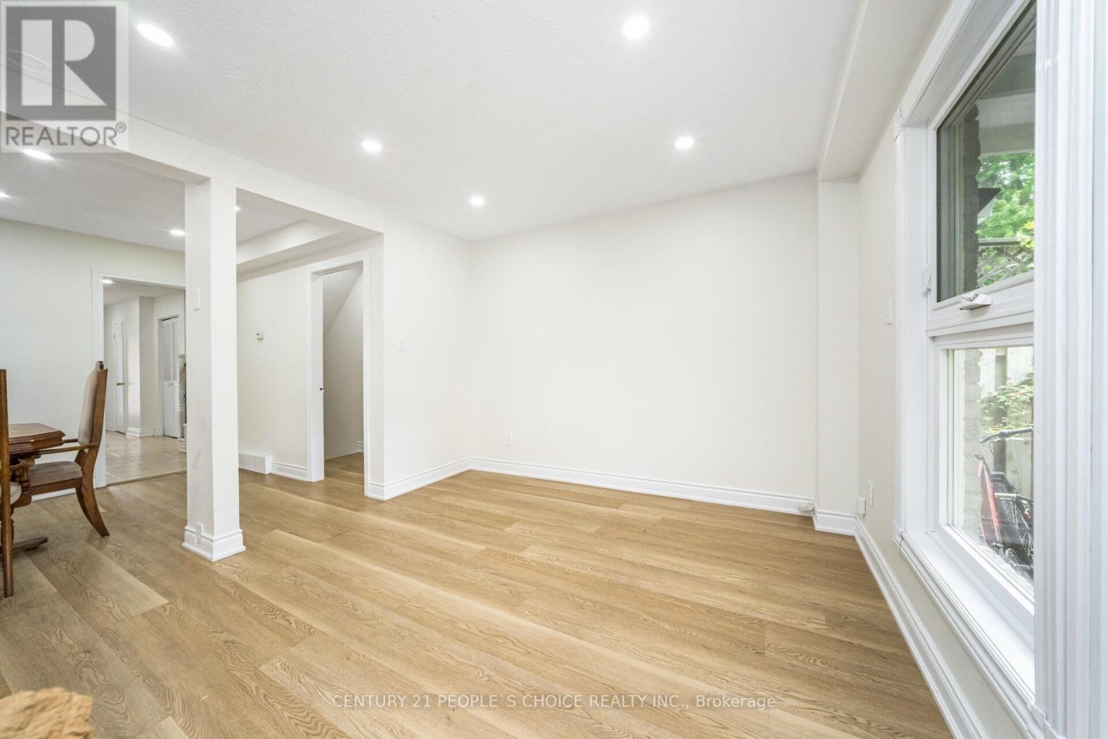 106 Queensdale Crescent, Guelph (Willow West/sugarbush/west Acres), Ontario  N1H 6W3 - Photo 22 - X12210724