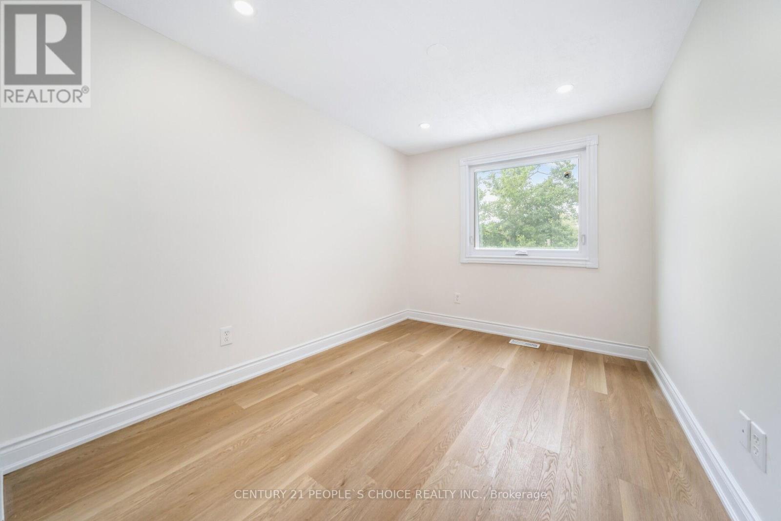 106 Queensdale Crescent, Guelph (Willow West/sugarbush/west Acres), Ontario  N1H 6W3 - Photo 31 - X12210724