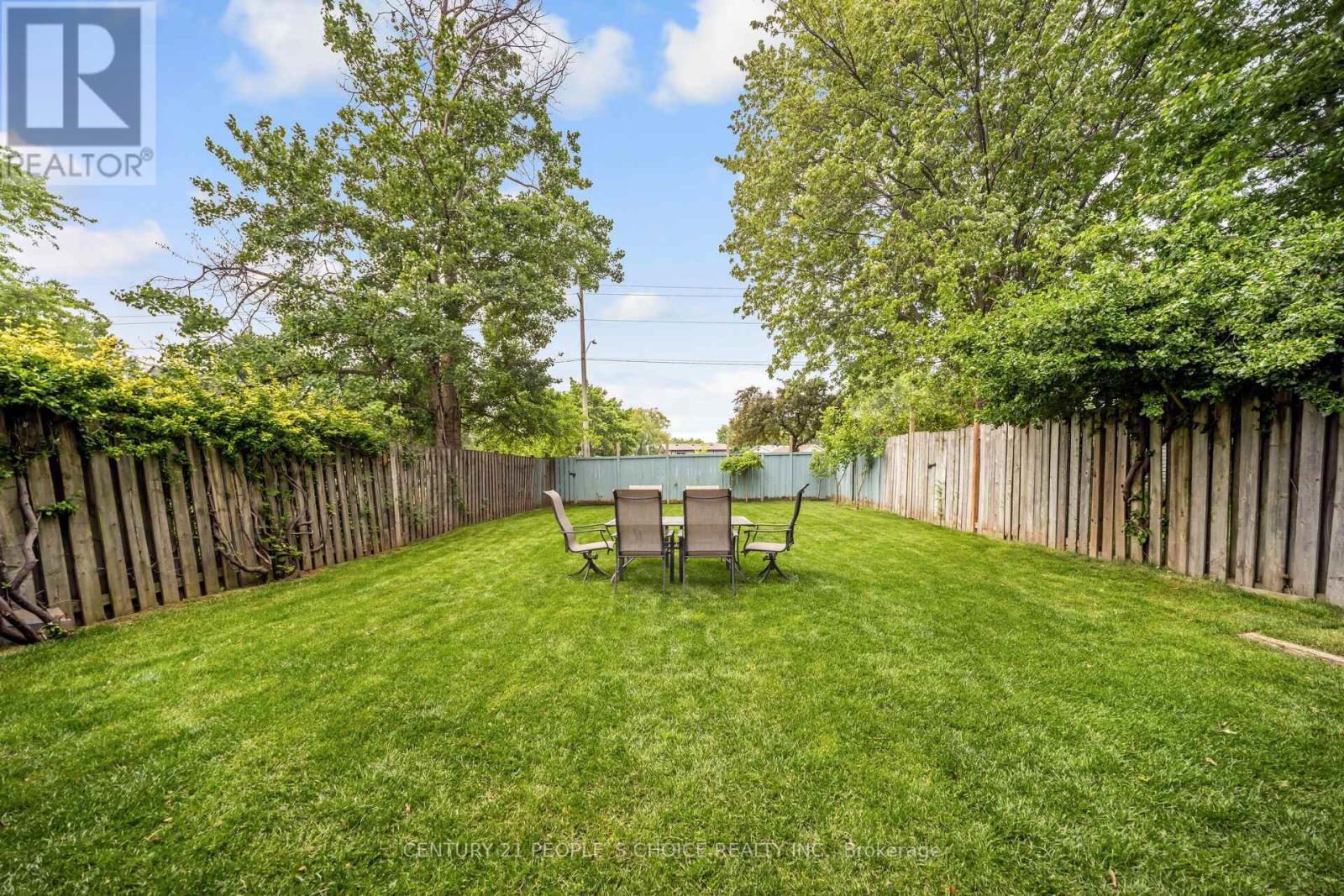 106 Queensdale Crescent, Guelph (Willow West/sugarbush/west Acres), Ontario  N1H 6W3 - Photo 47 - X12210724