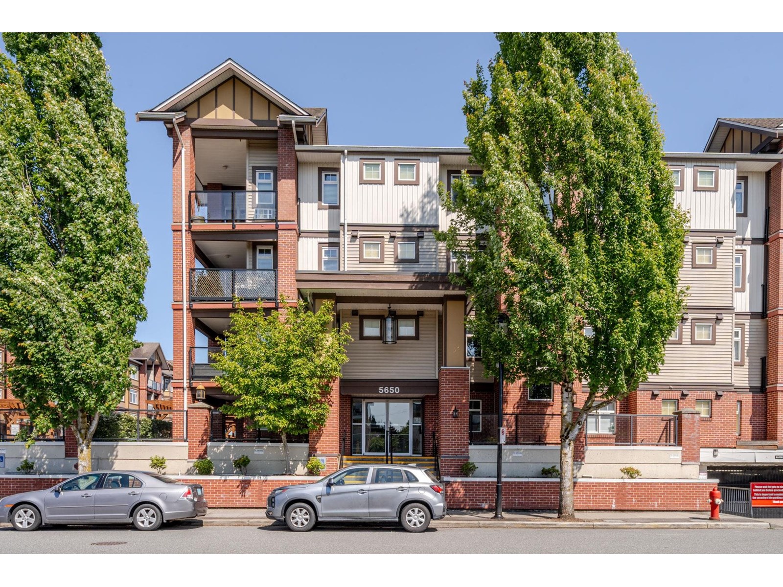 112 5650 201a Street, Langley, British Columbia  V3A 0B3 - Photo 2 - R3011623