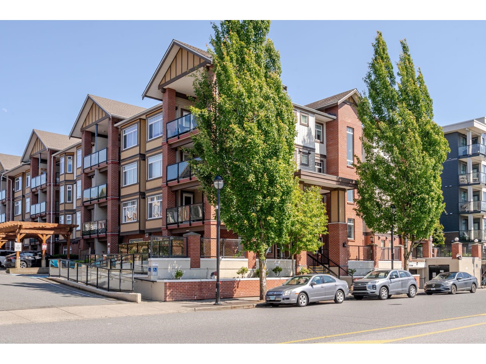 112 5650 201A STREET, Langley, British Columbia