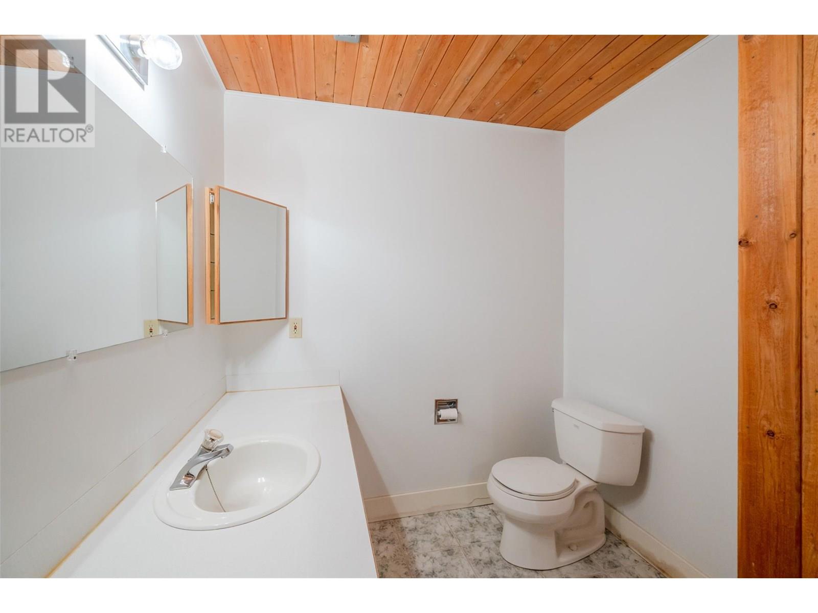 8015 Victoria Road S, Summerland, British Columbia  V0H 1Z2 - Photo 51 - 10343431