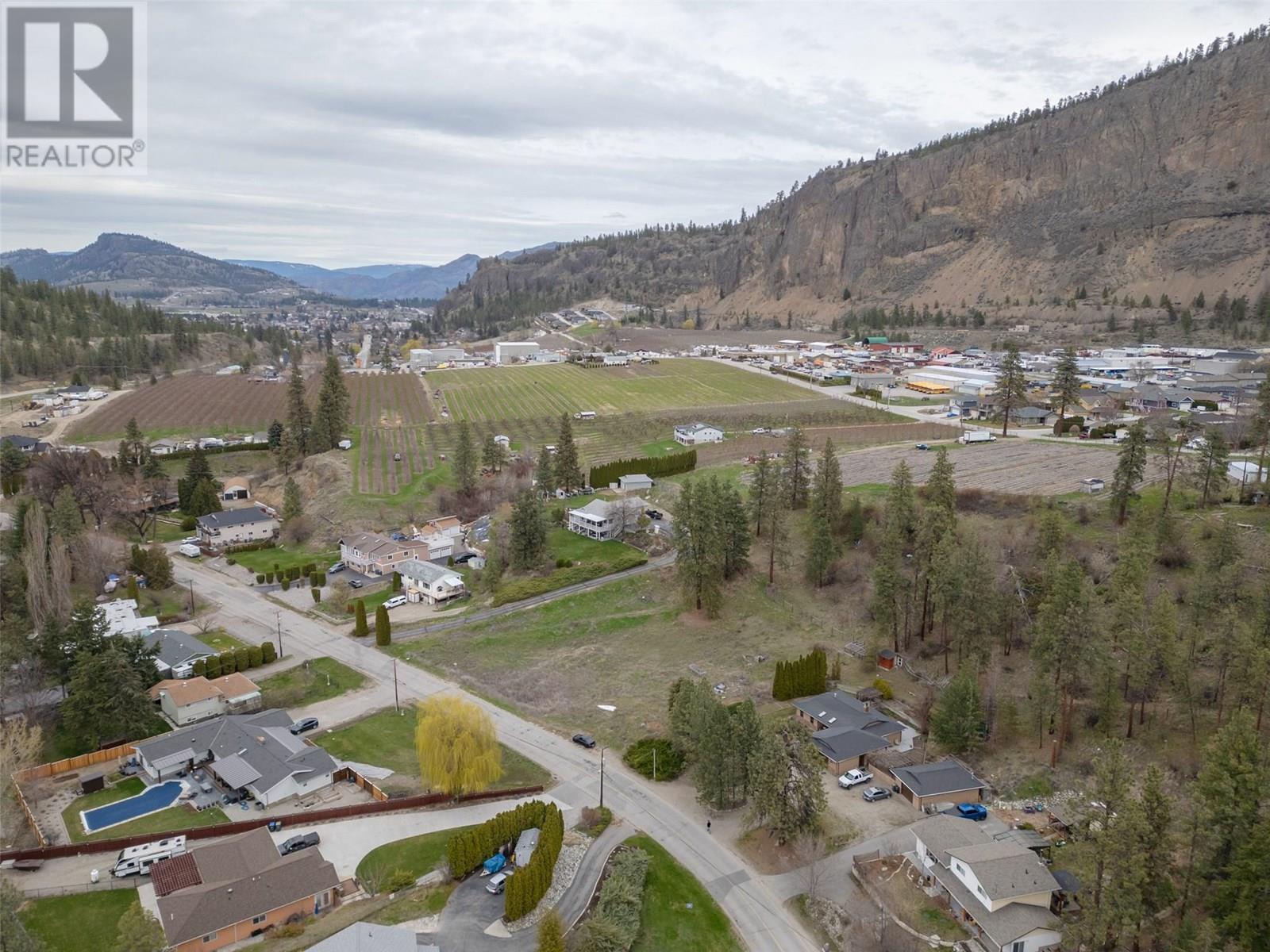 8015 Victoria Road S, Summerland, British Columbia  V0H 1Z2 - Photo 14 - 10343431