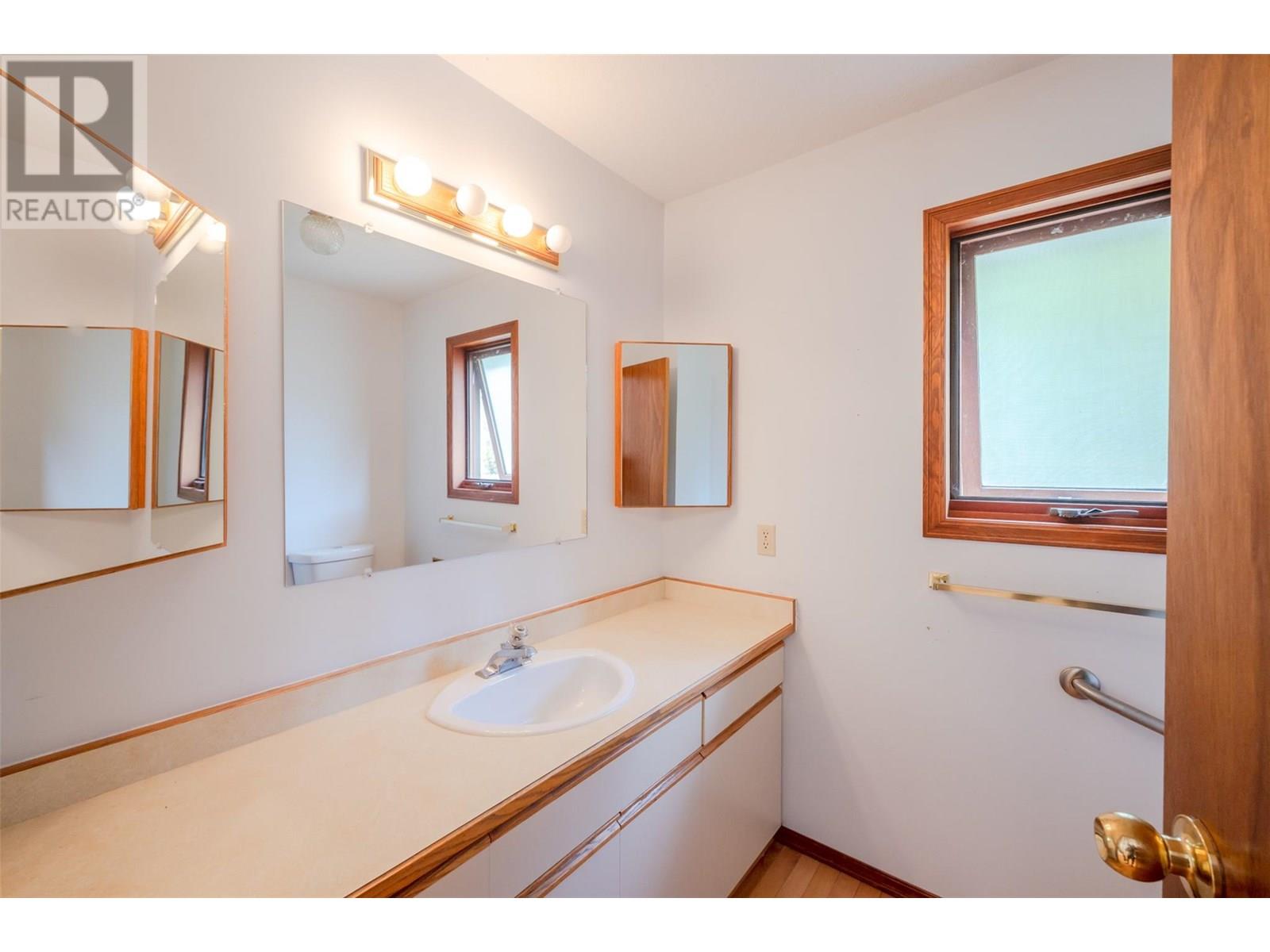 8015 Victoria Road S, Summerland, British Columbia  V0H 1Z2 - Photo 47 - 10343431