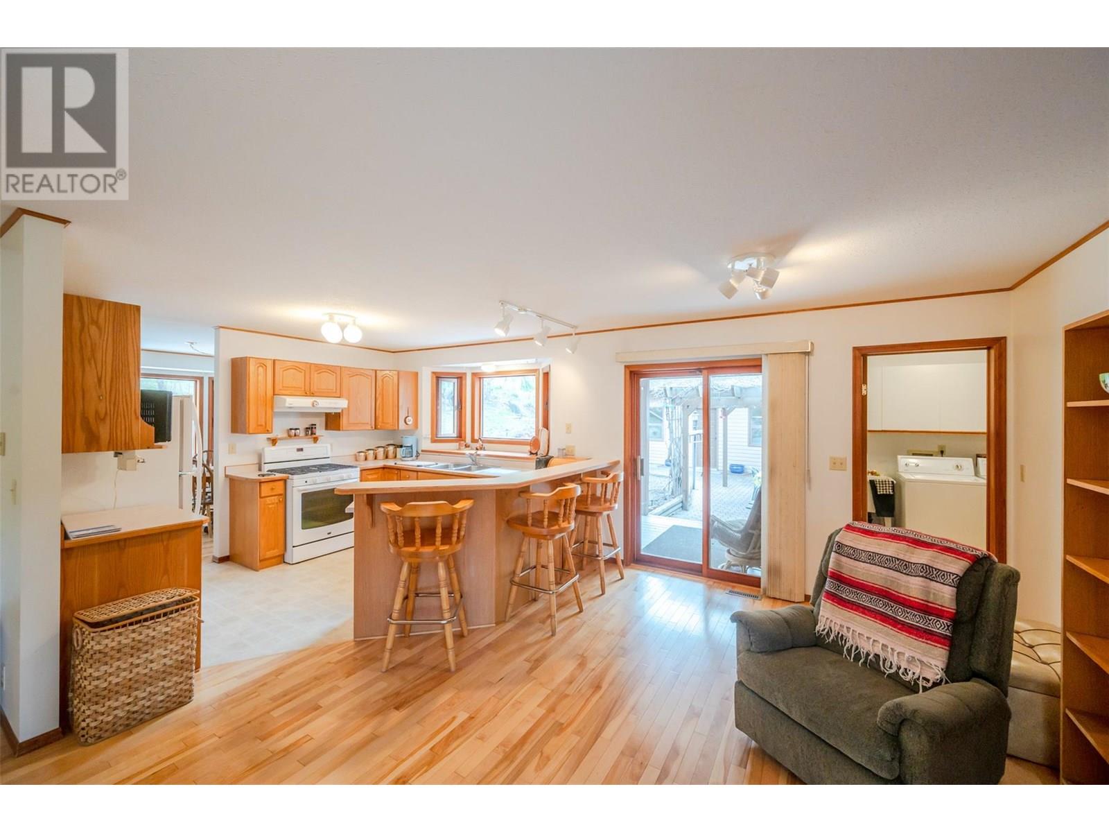 8015 Victoria Road S, Summerland, British Columbia  V0H 1Z2 - Photo 33 - 10343431