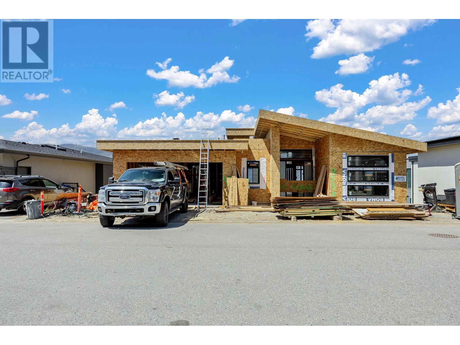 3538 Sagehill Court, Kelowna, British Columbia  V1V 3G2 - Photo 2 - 10348877