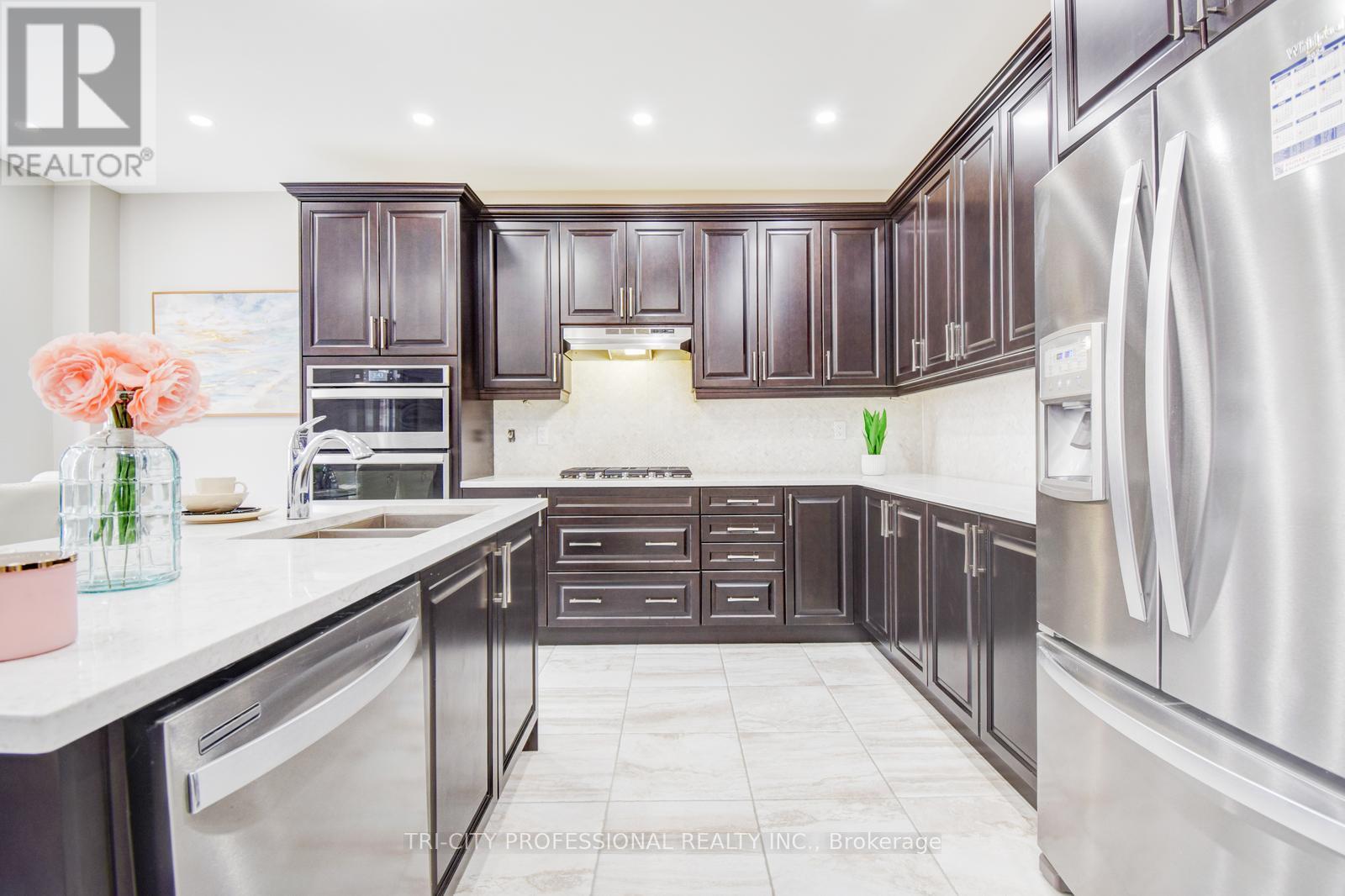 40 Wheatberry Crescent, Brampton (Sandringham-Wellington North), Ontario  L6R 4A1 - Photo 14 - W12207589