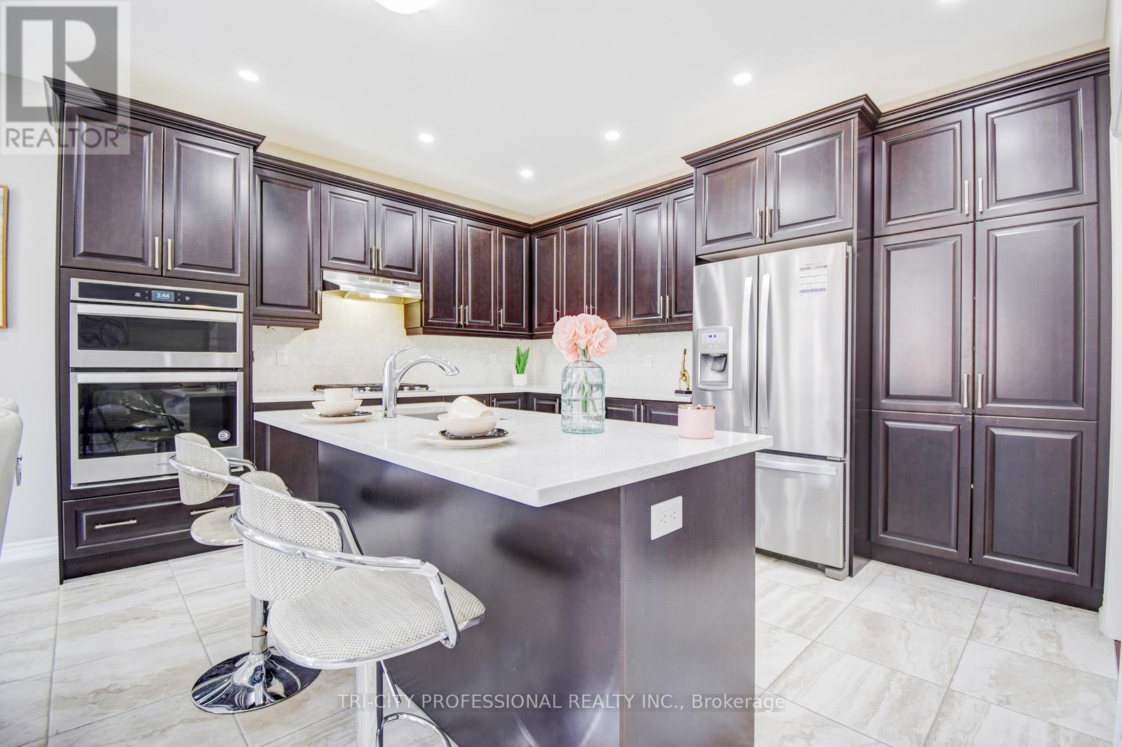 40 Wheatberry Crescent, Brampton (Sandringham-Wellington North), Ontario  L6R 4A1 - Photo 17 - W12207589