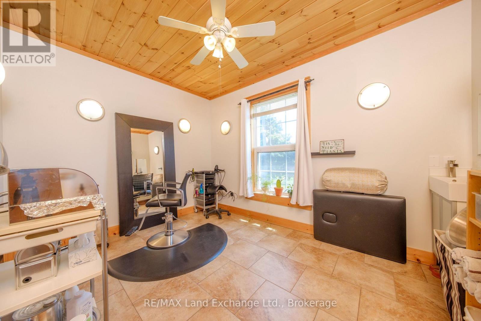511 Havelock Street, Huron-Kinloss, Ontario  N0G 2H0 - Photo 36 - X12208194