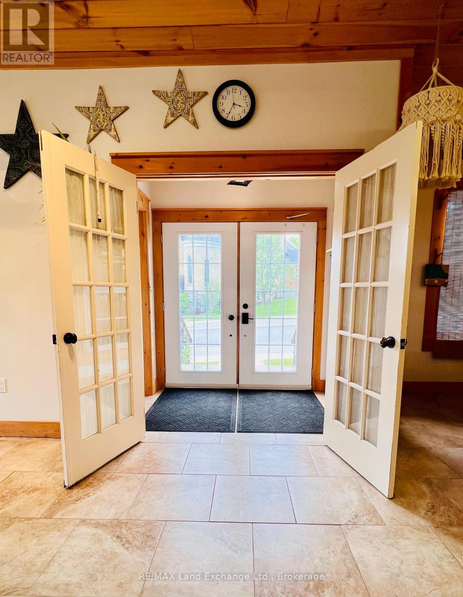 511 Havelock Street, Huron-Kinloss, Ontario  N0G 2H0 - Photo 31 - X12208194