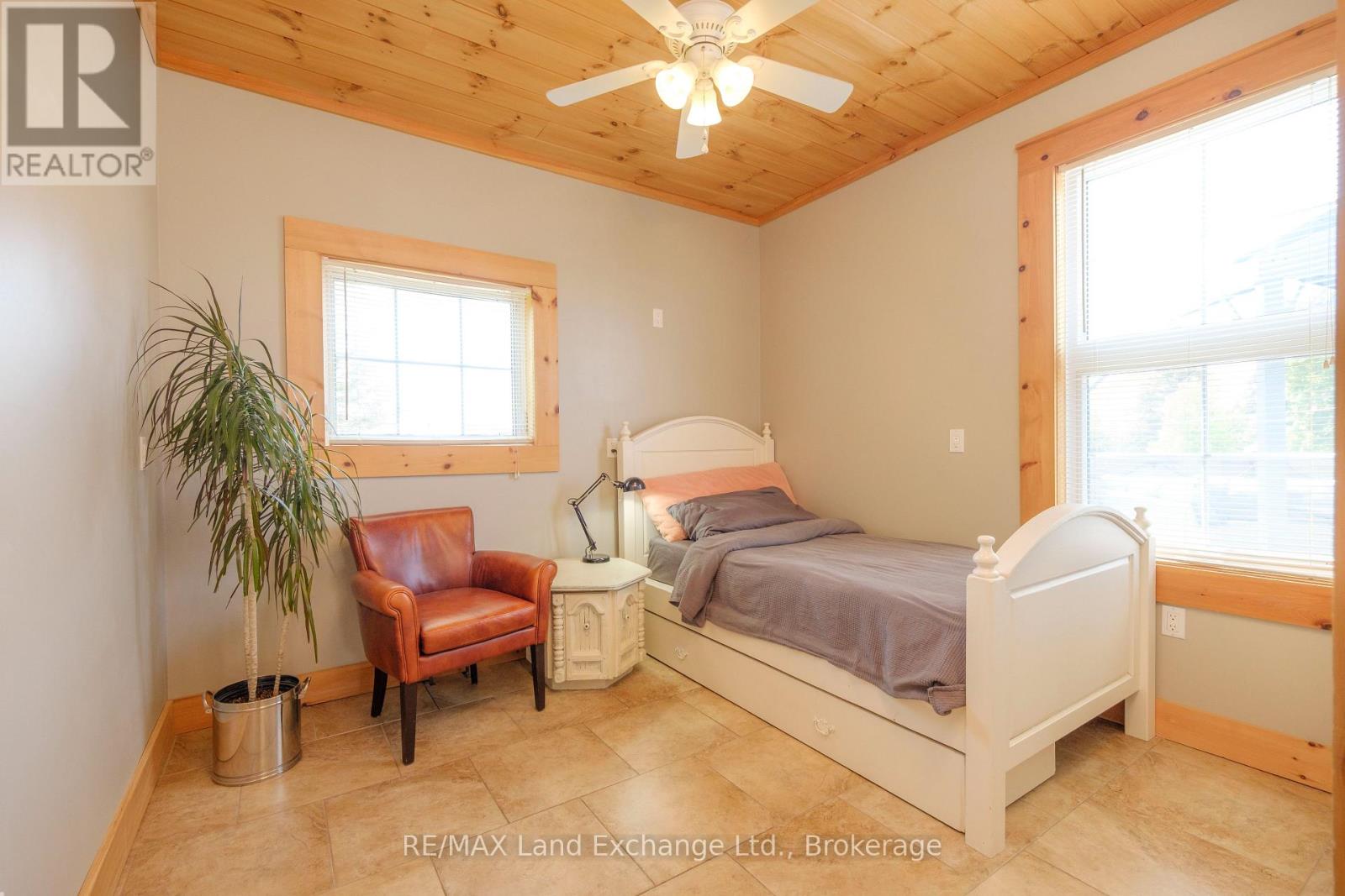 511 Havelock Street, Huron-Kinloss, Ontario  N0G 2H0 - Photo 37 - X12208194