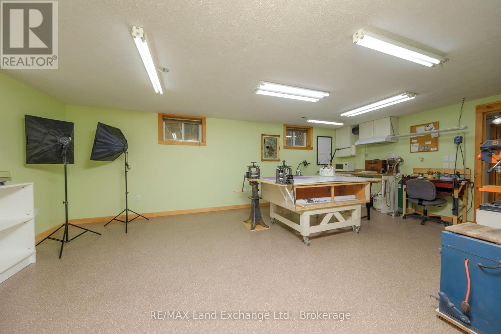 511 Havelock Street, Huron-Kinloss, Ontario  N0G 2H0 - Photo 41 - X12208194