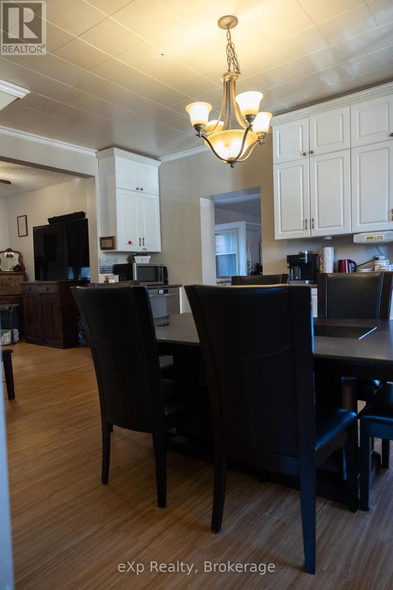 120 3rd Avenue Sw, Arran-Elderslie, Ontario N0G 1L0 - Photo 13 - X12079947