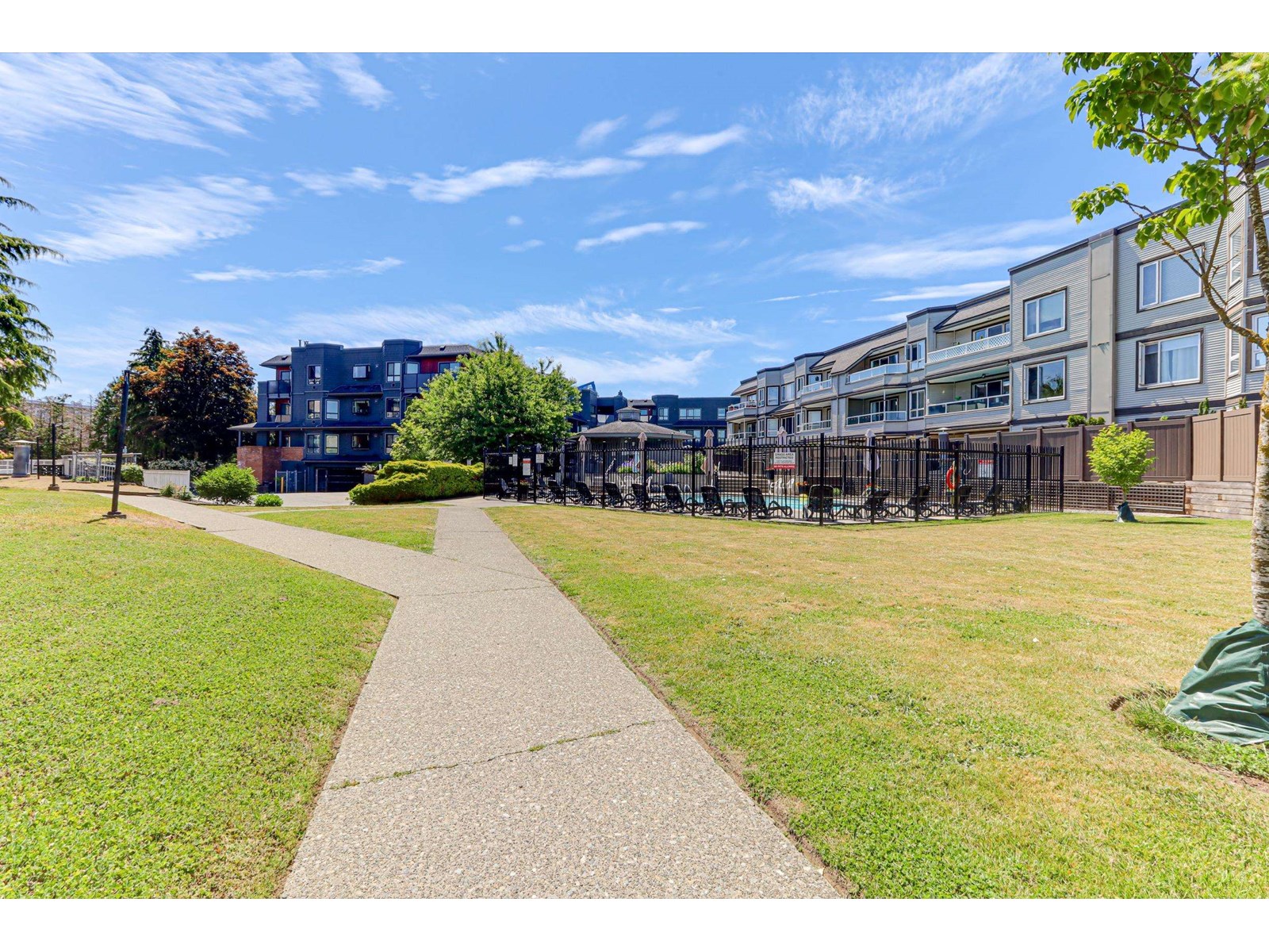 212 1860 E Southmere Crescent, Surrey, British Columbia  V4A 6Y7 - Photo 26 - R3013795