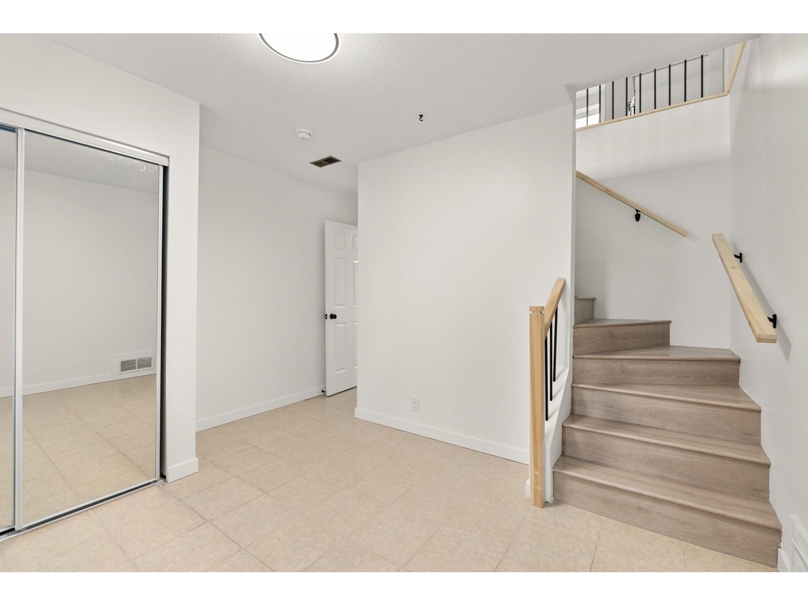 9484 209b Crescent, Langley, British Columbia  V1M 2A9 - Photo 20 - R3007152