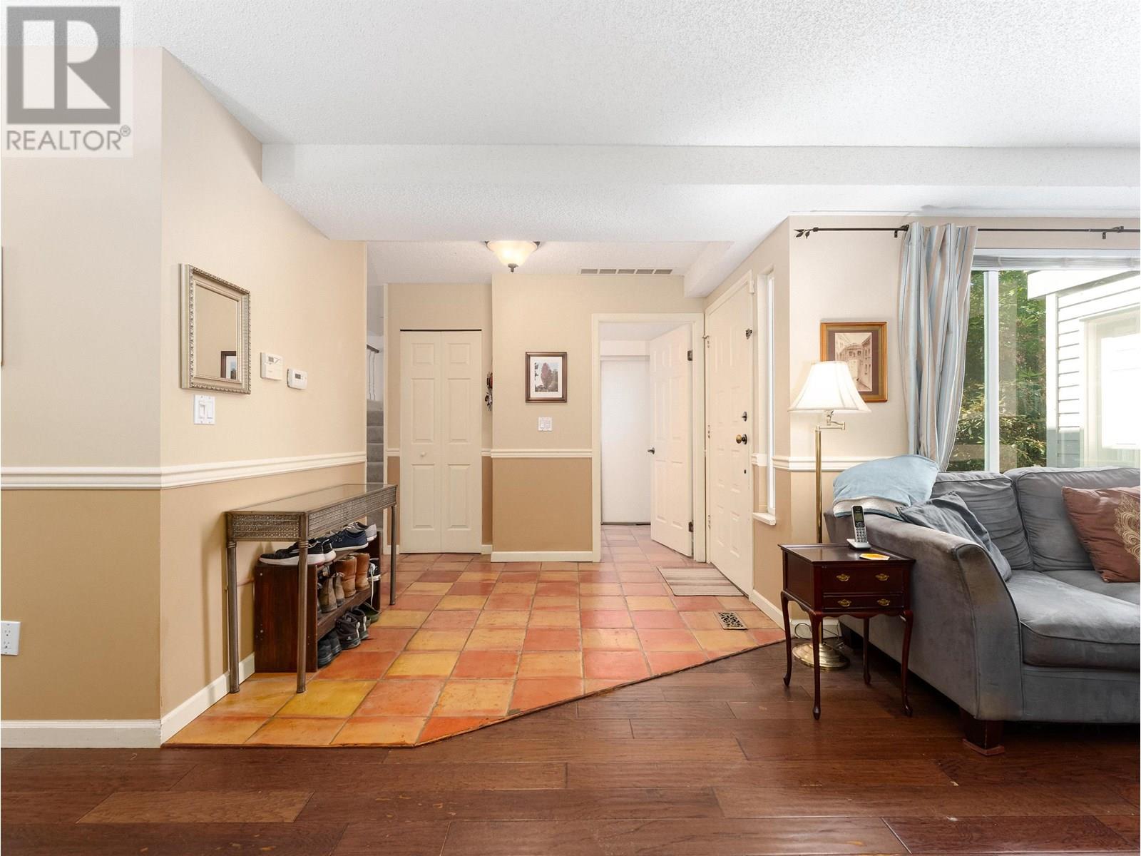 8226 Vivaldi Place, Vancouver, British Columbia  V5S 4G6 - Photo 5 - R3013682