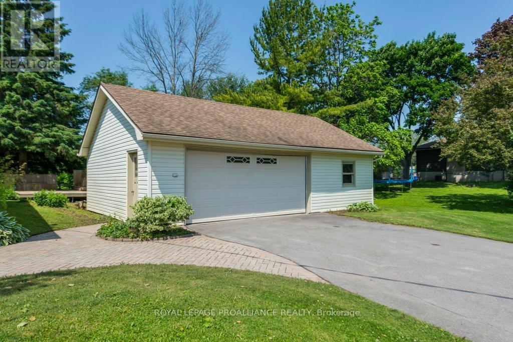 Property at 105 COLONIAL ROAD image 5