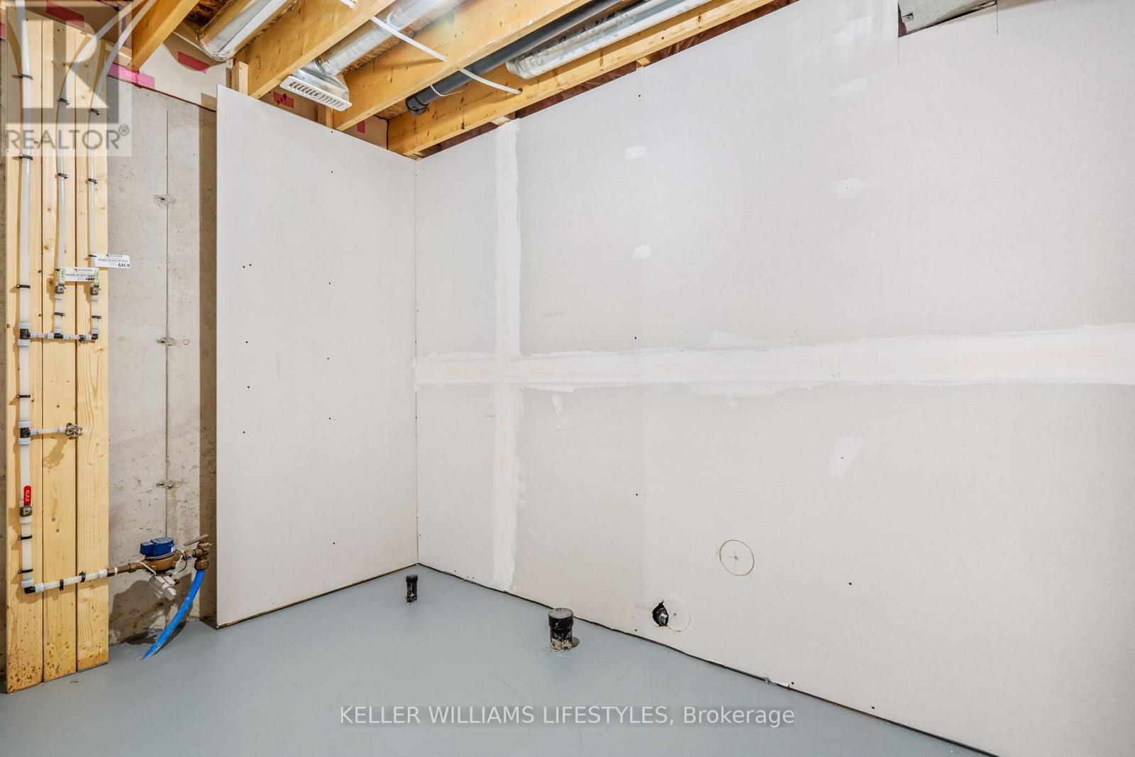 108 - 93 Stonefield Lane, Middlesex Centre, Ontario  N0M 2A0 - Photo 30 - X12210972