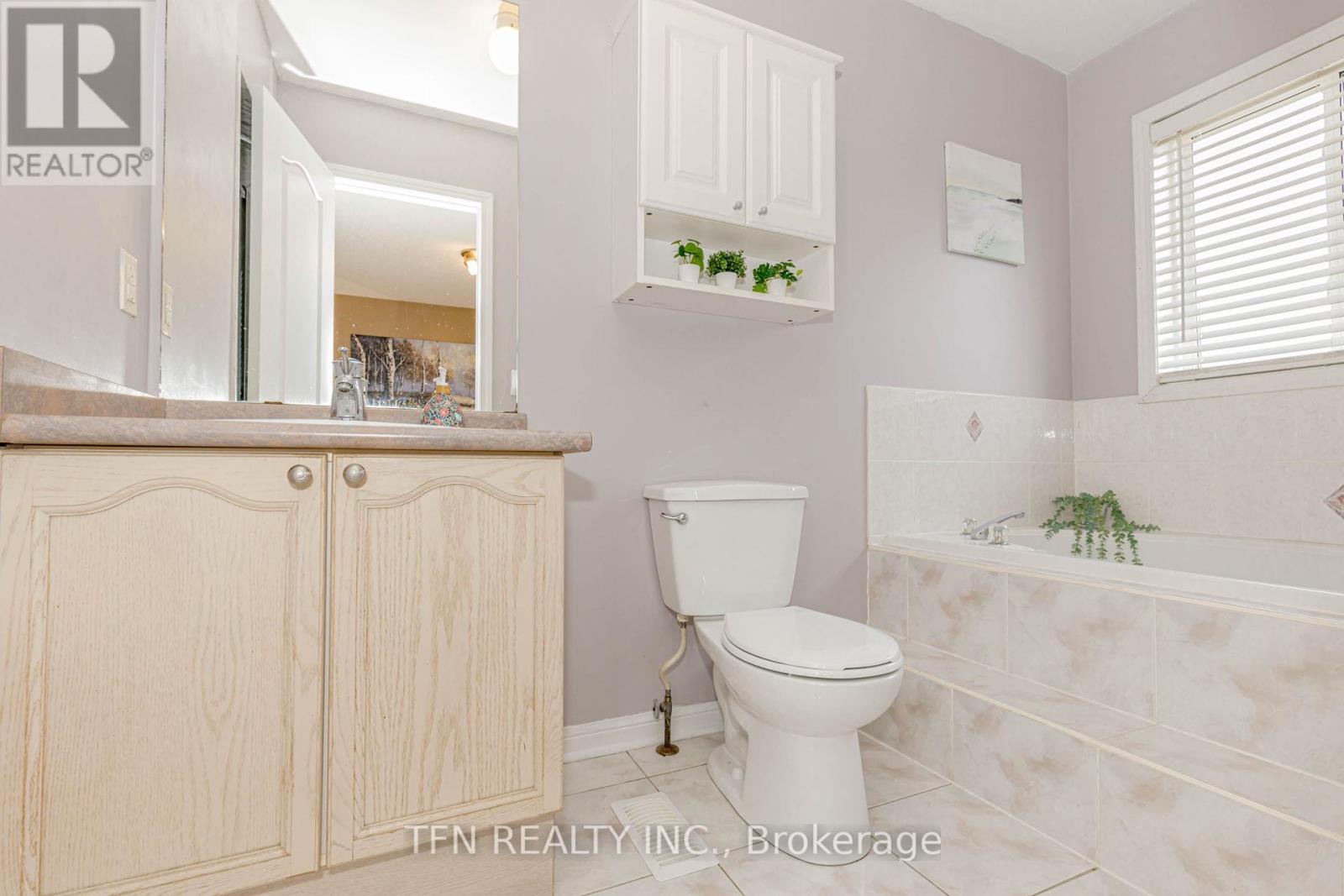 180 Tiller Trail, Brampton, Ontario  L6X 4S8 - Photo 26 - W12203400