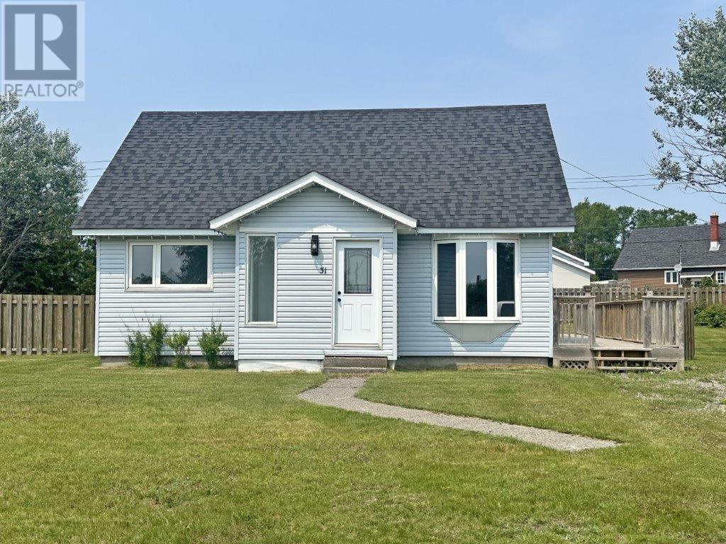 31 Laurier Ave, Terrace Bay, Ontario  P0T 2W0 - Photo 1 - TB251607