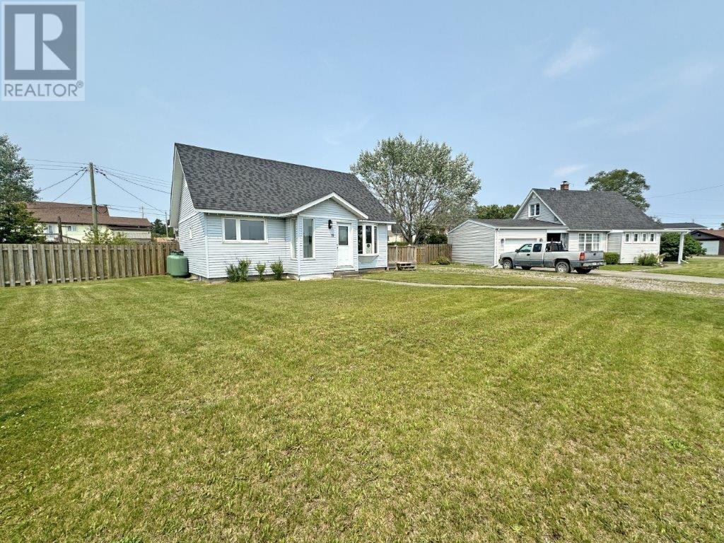 31 Laurier Ave, Terrace Bay, Ontario  P0T 2W0 - Photo 3 - TB251607