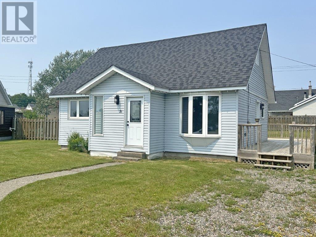 31 Laurier Ave, Terrace Bay, Ontario  P0T 2W0 - Photo 4 - TB251607