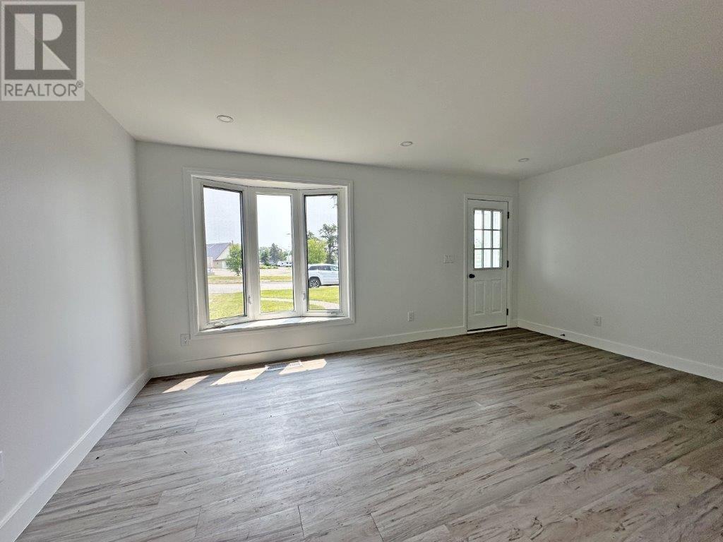 31 Laurier Ave, Terrace Bay, Ontario  P0T 2W0 - Photo 9 - TB251607