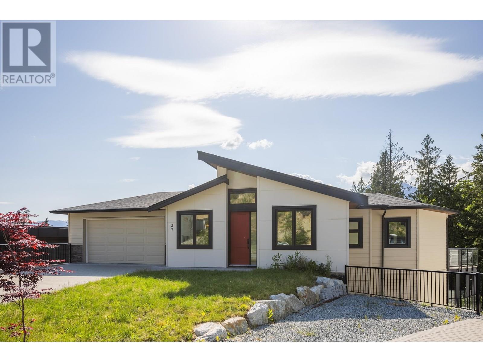 37 3385 Mamquam Road, Squamish, British Columbia  V8B 0E3 - Photo 38 - R3012395