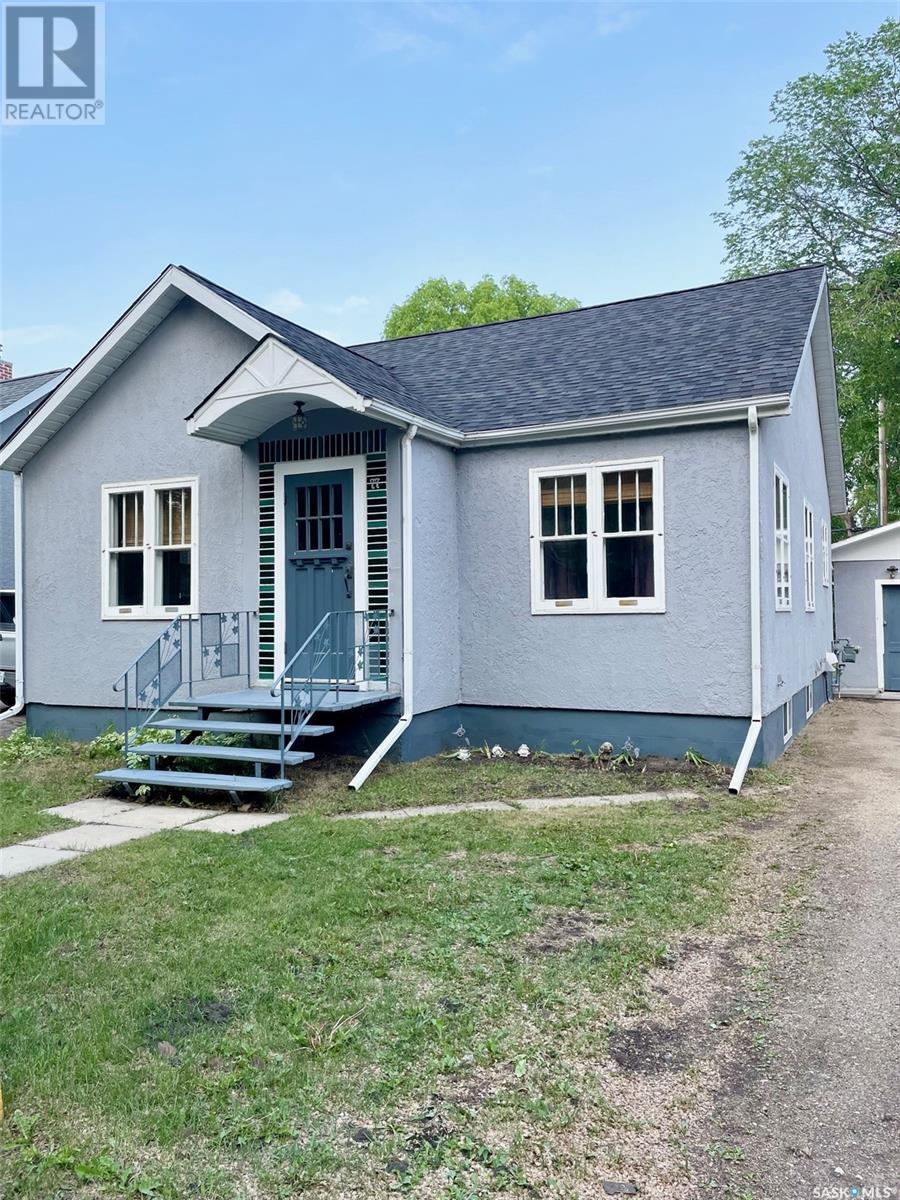 77 Fourth AVENUE N, Yorkton, Saskatchewan