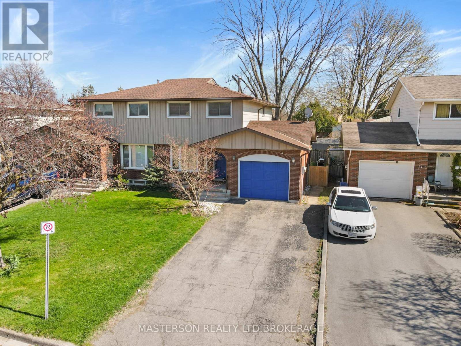 15 Westfield Drive, St. Catharines, Ontario  L2N 5Z5 - Photo 1 - X12210927