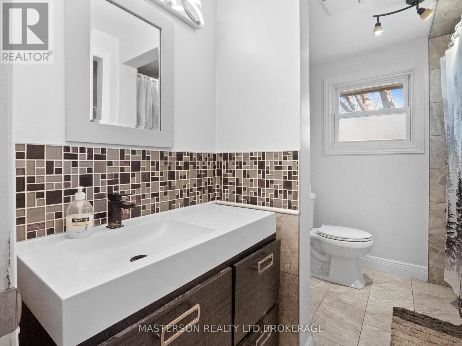 15 Westfield Drive, St. Catharines, Ontario  L2N 5Z5 - Photo 17 - X12210927