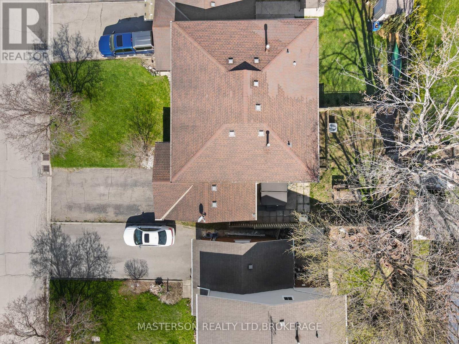 15 Westfield Drive, St. Catharines, Ontario  L2N 5Z5 - Photo 3 - X12210927
