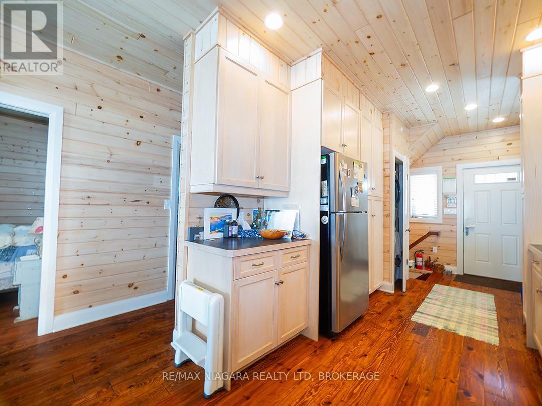 12895 Old Lakeshore Road W, Wainfleet (Lakeshore), Ontario  L0S 1V0 - Photo 13 - X12210946