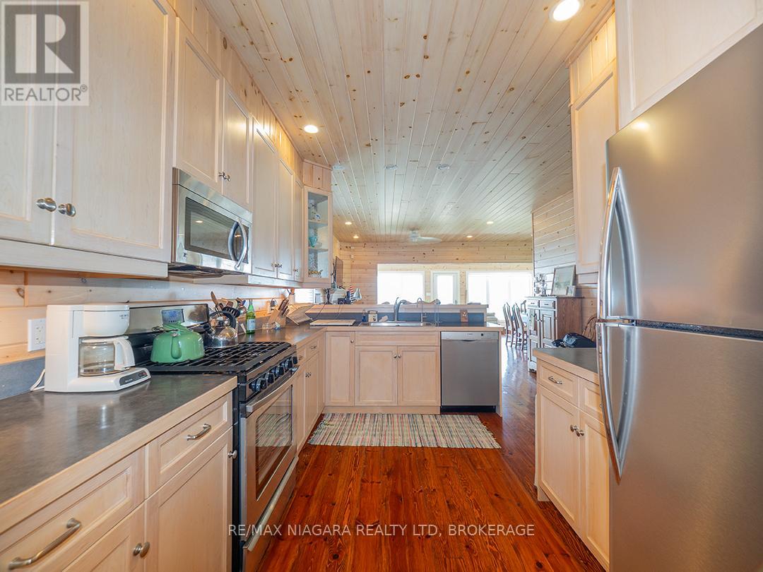 12895 Old Lakeshore Road W, Wainfleet (Lakeshore), Ontario  L0S 1V0 - Photo 4 - X12210946