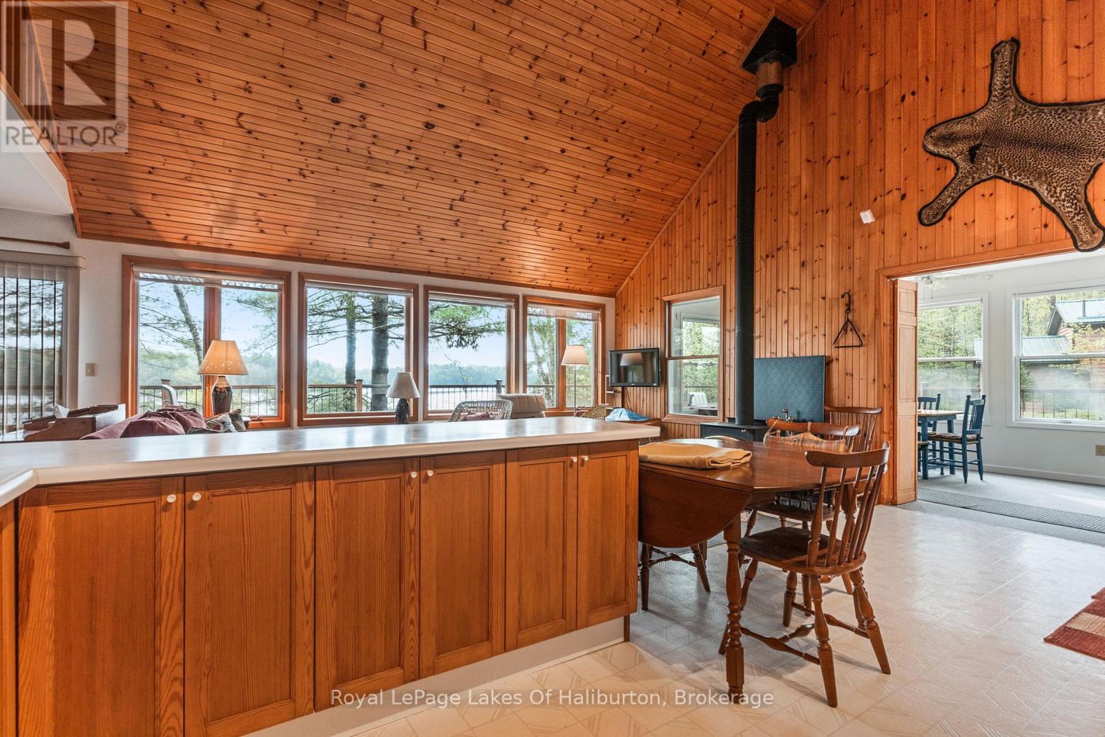 1029 Cam-Walt Trail, Minden Hills, Ontario  K0M 2K0 - Photo 15 - X12194870