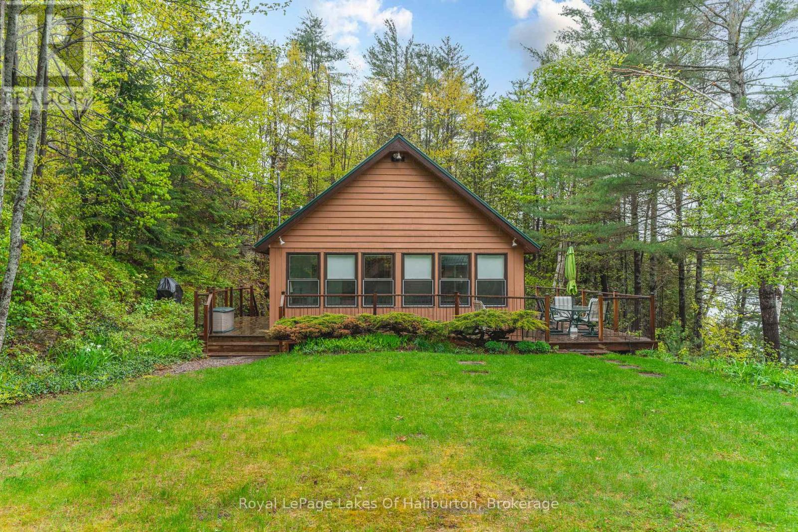 1029 Cam-Walt Trail, Minden Hills, Ontario  K0M 2K0 - Photo 38 - X12194870