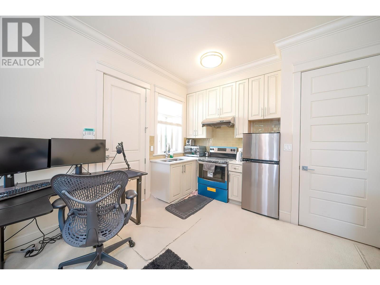 8580 Bairdmore Crescent, Richmond, British Columbia  V7C 1M7 - Photo 25 - R3013286