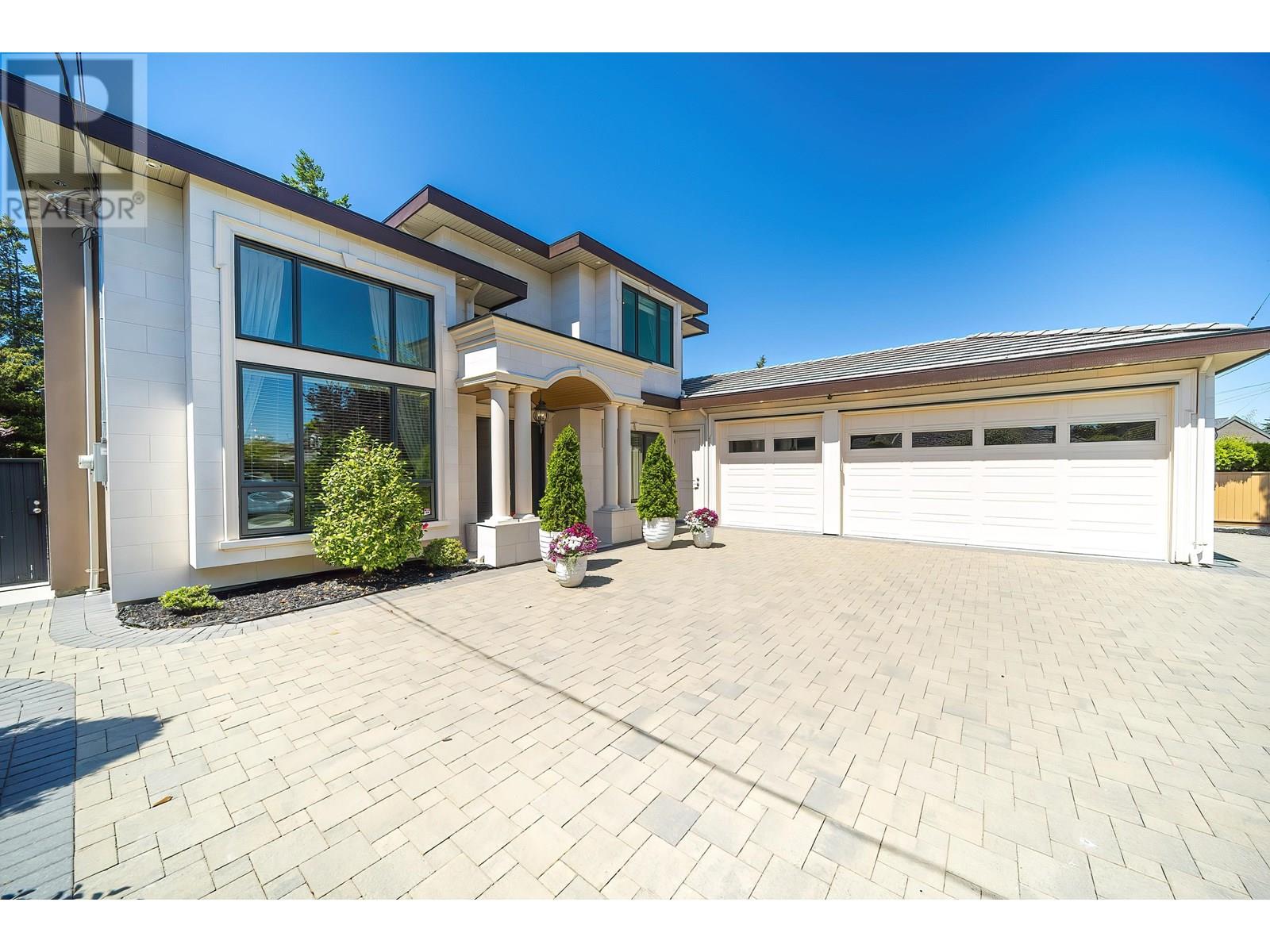 8580 Bairdmore Crescent, Richmond, British Columbia  V7C 1M7 - Photo 3 - R3013286