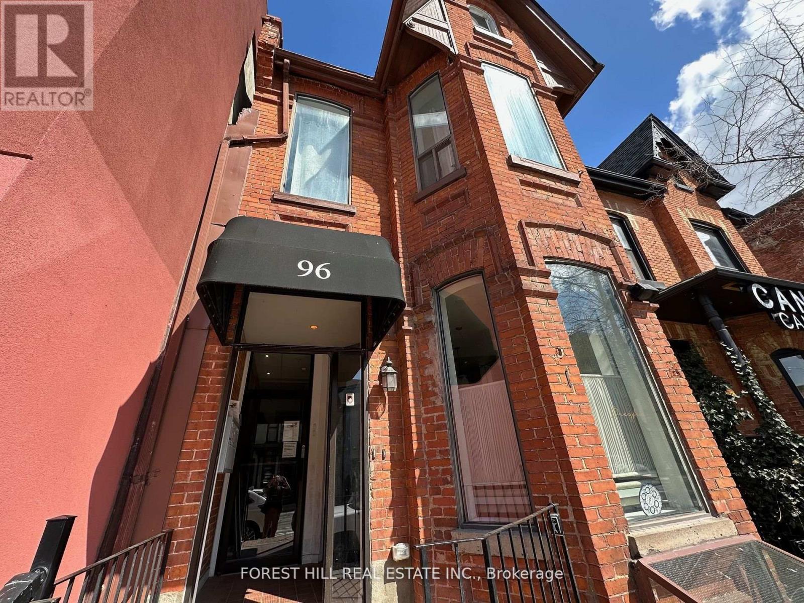 4 - 96 Harbord Street, Toronto, Ontario  M5S 1G6 - Photo 1 - C12210763